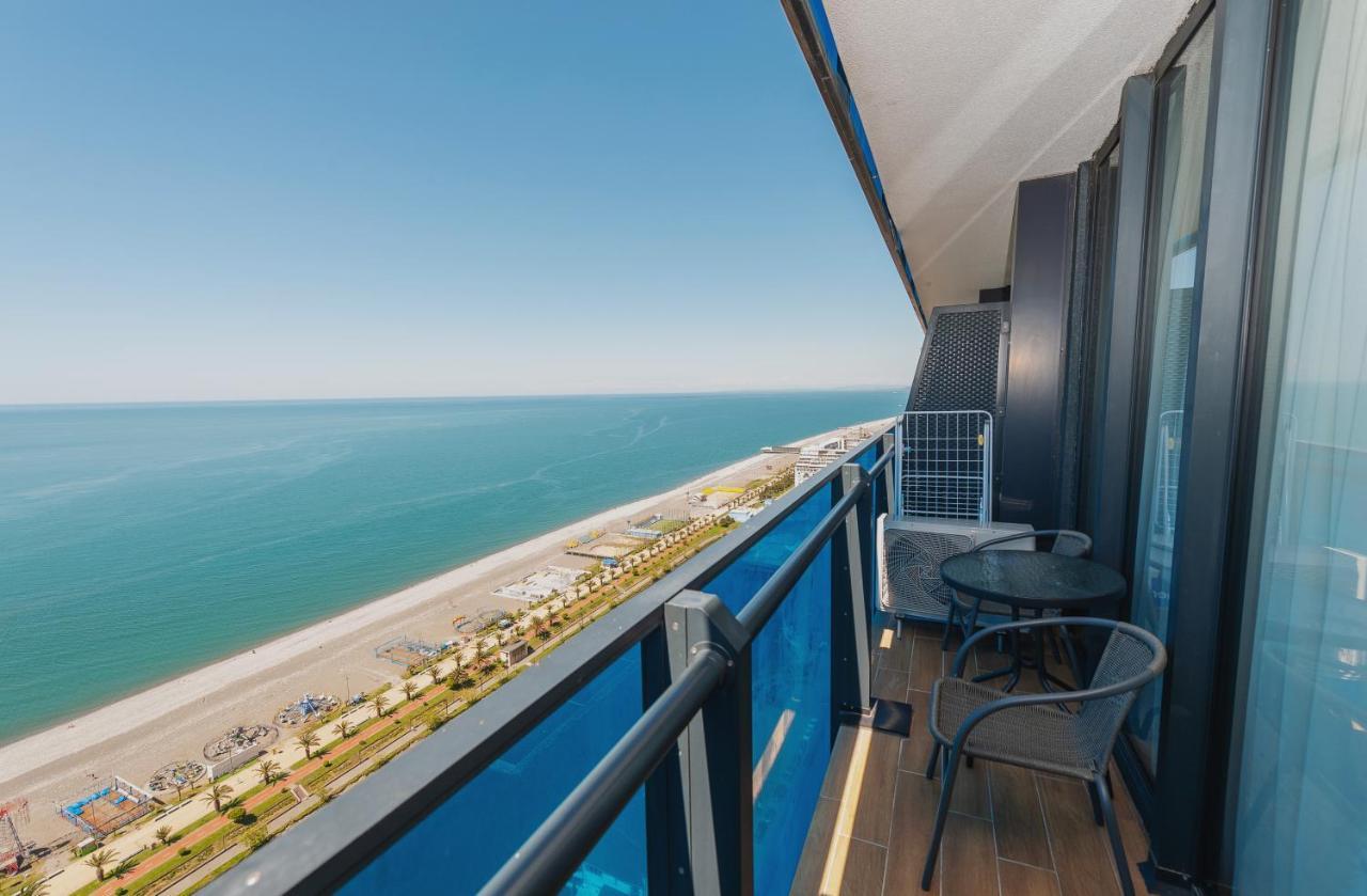 Orbi City Suite Batumi Eksteriør bilde
