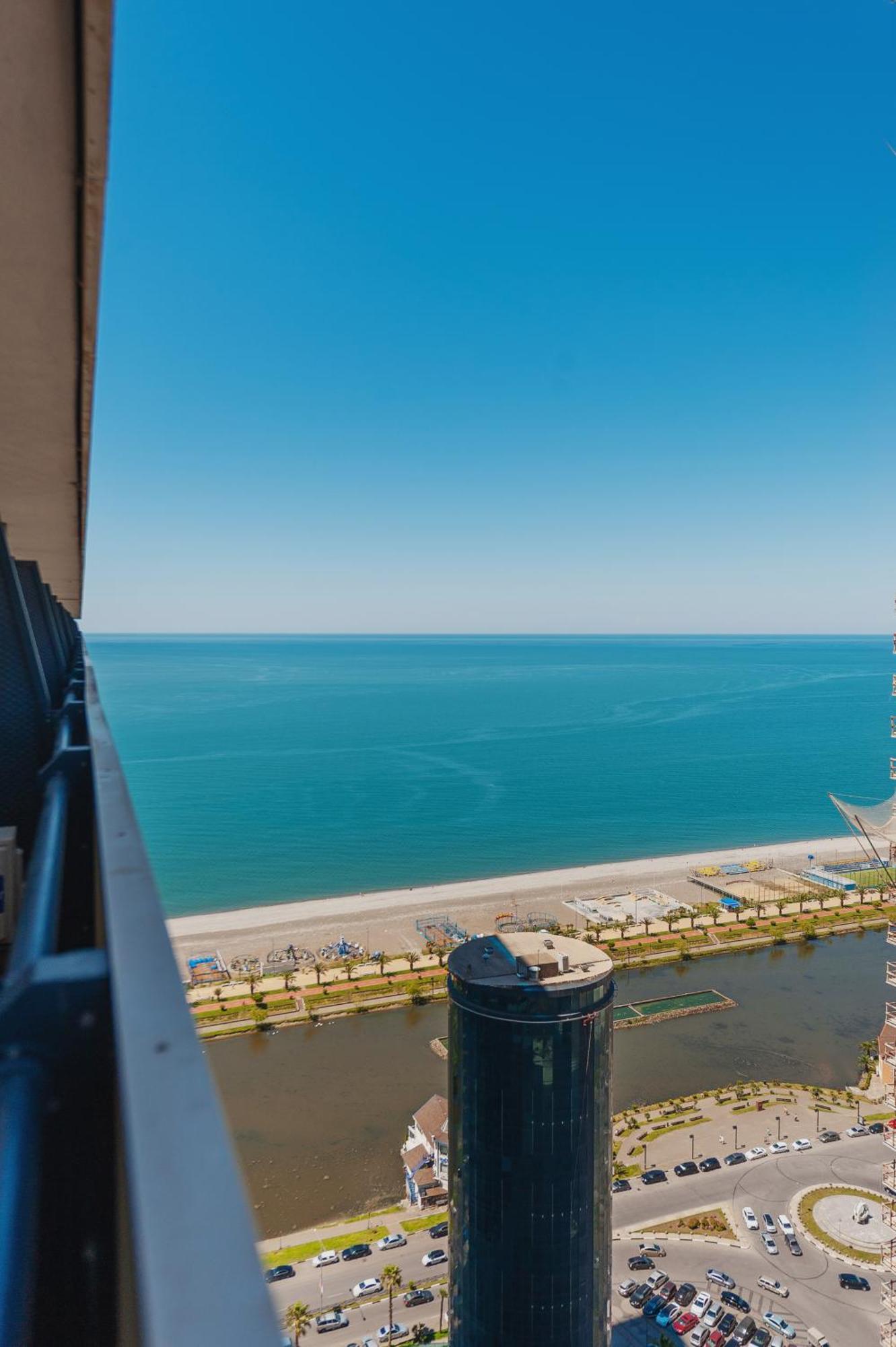 Orbi City Suite Batumi Eksteriør bilde